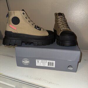 Palladium REVOLT HI TX In Olive Women’s 9 Style 97242-307-M